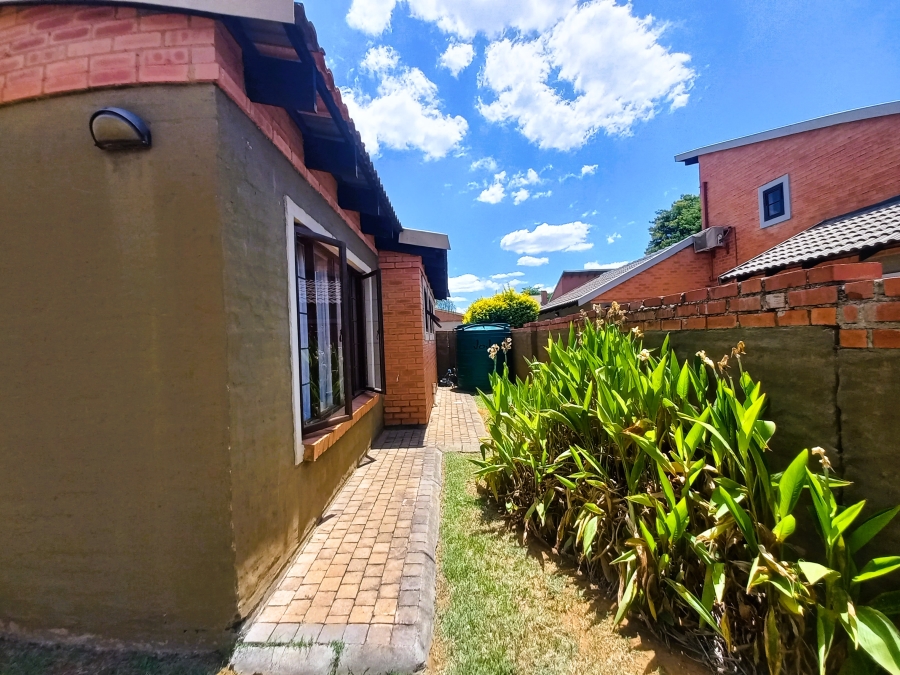 3 Bedroom Property for Sale in Waterval East North West